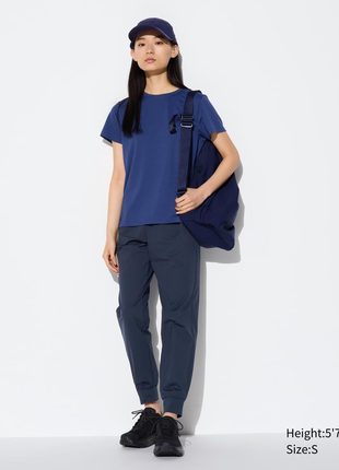 Ультра эластичные брюки джоггеры uniqlo