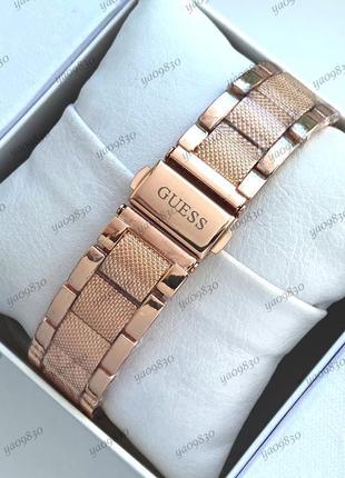 Стильные женские наручные часы