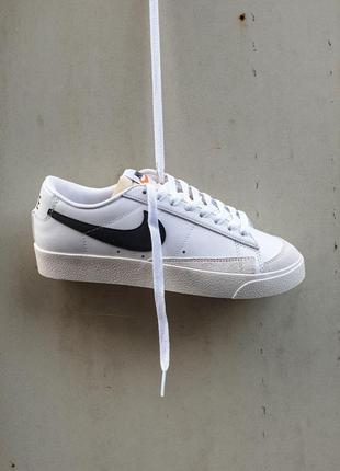 Nike blazer low 77 vintage •white• 36