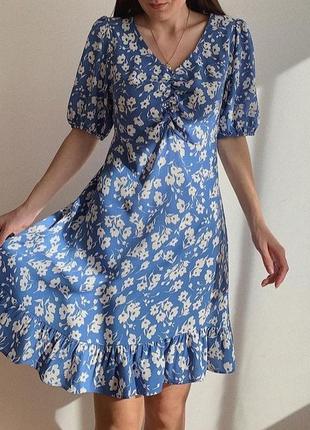 Красивое платье в цветы f&f