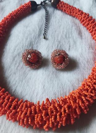 Колье из бисера. можно рассмотреть комплект