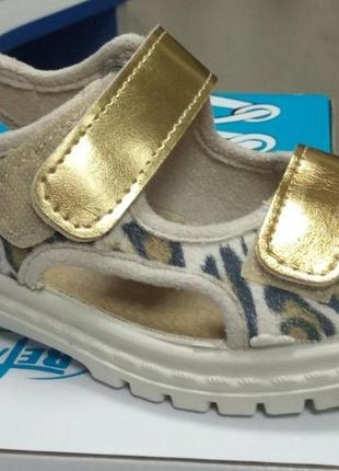 Красиві анатомічні босоніжки befado розпродаж