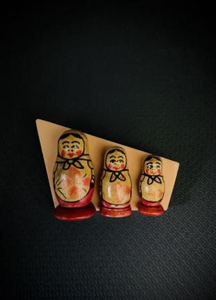 Брошь девицы, значок ссср, брошка, подружки, дерево