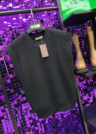 Жилетка в стиле bottega черная трикотаж