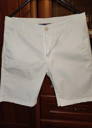 Жіночі шорти karl lagerfeld 32-33