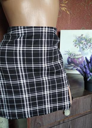 Черная юбка мини в клетку от shein
