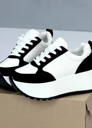 Молодежные комбинированные черно-белые кроссовки сникерсы на платформе 38-23,5 см