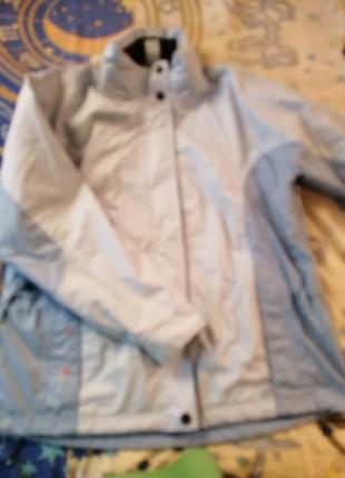 Продам ветровку, нова.