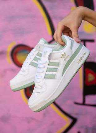 Женские кроссовки адидас белые светлые спорт стиль adidas hair forum low white green