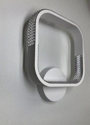 Светодиодный настенный светильник бра luminaria akrilika square 22w 1s on/off white/clear