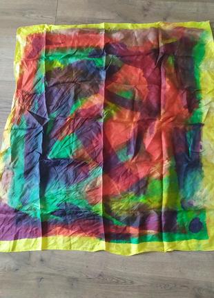 Шелковый платок с ручной росписью батик2 фото