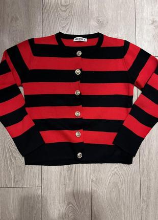 Кардиган в стилі old money