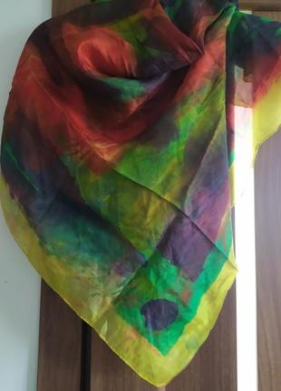 Шелковый платок с ручной росписью батик4 фото