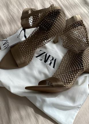 Туфли на каблуке zara