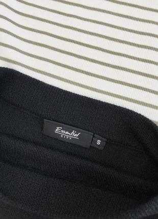 Чорна, довга спідничка4 фото