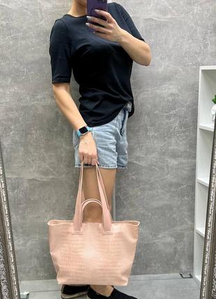 Женская стильная и качественная сумка шоппер из эко кожи пудра6 фото