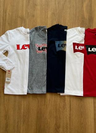 Новая футболка levi's 8-10 лет5 фото