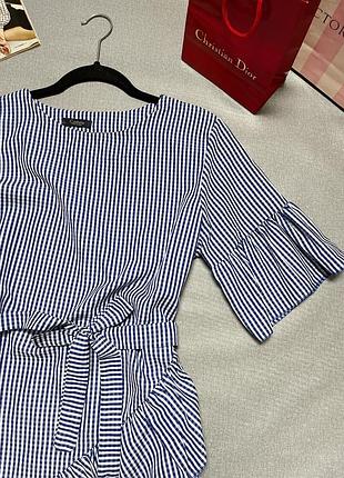 Красивое платье в полоску