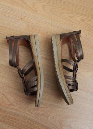 Босоножки сандали zengin с закрытой пяткой на низком ходу на ремешках9 фото