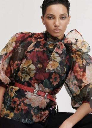 Блуза з обємними рукавами reserved