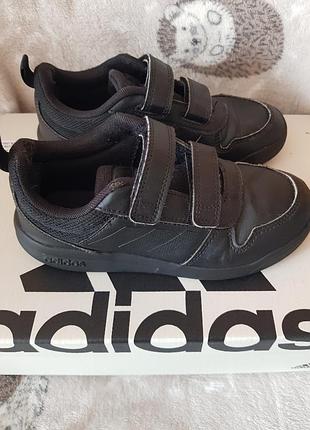 Кросівки adidas