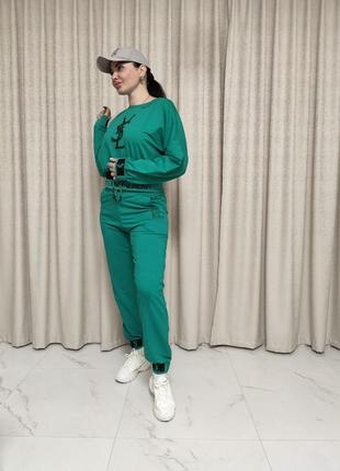 Классный трендовый костюм