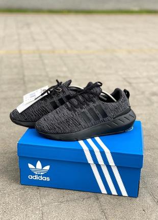 Кроссовки adidas swift run