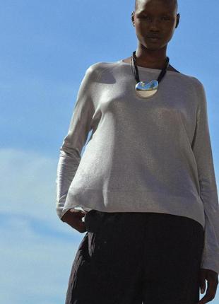 Zara свитер  тонкой с напылением серебро