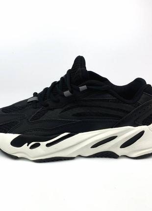 Кроссовки adidas yeezy boost 700 v2 black&white1 фото