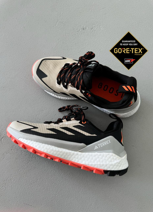 Мужские водонепроницаемые кроссовки adidas terrex gore-tex low beige black grey