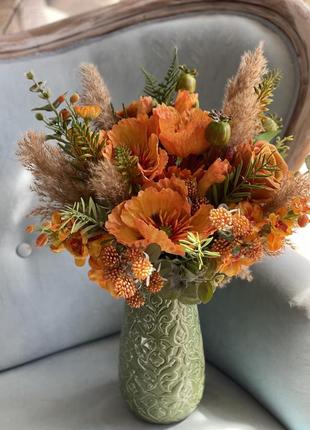Осенний букет. осенняя композиция из искусственных цветов и сухоцветов.
