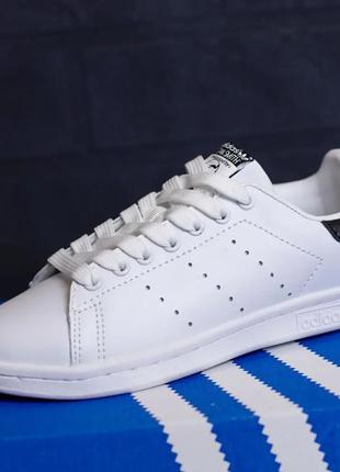 Жіночі білі кросівки adidas адідас9 фото