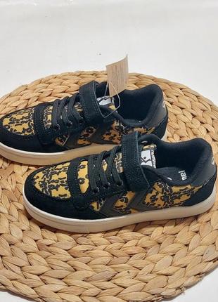 Кросівки hummel 🐝