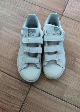 Кросівки adidas білі