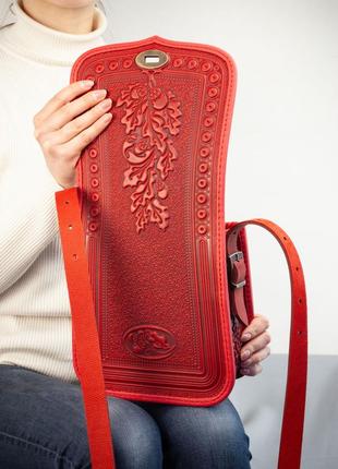 Шкіряна сумка через плече червона прямокутна з орнаментом тисненням етно3 фото