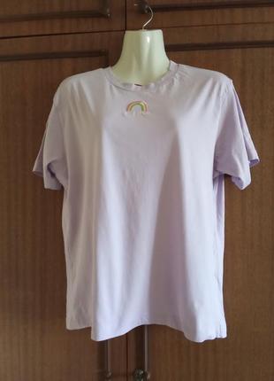 Футболка с вышивкой