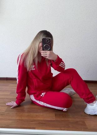 Костюм