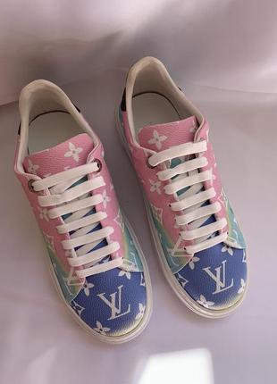 Кеди жiночi яскравi у наявності, нові