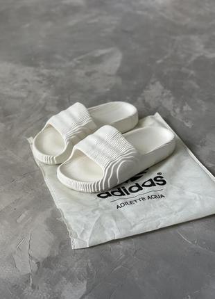 Тапкі adidas adilette