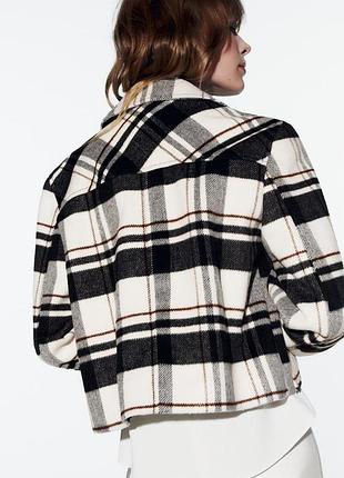 Клітчаста куртка — піджак із накладними кишенями zara — хс