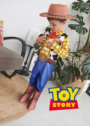 Костюм і капелюх george 3-4 роки. 98/104 шериф вуди ковбой toy story disney історія іграшок  карнавальний маскарадний новорічний класний крутий