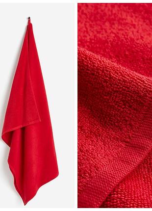 Банная махровая простынь h&m.  оригинал. новая. 150 х 100 см