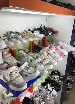 Кросівки для дівчинки2 фото