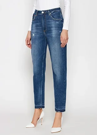 Оригінальні джинси guess mom w1ra21 d46a4 tapered fit
