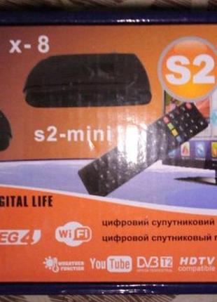 Новый full hd спутниковый ресивер с возможностью usb плеера мр4 мр3 фото видео. интернет.
каналы настроены