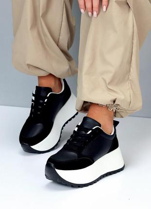 Модные кроссовки для женщин, девушек, эко кожа вставки замши, черные сникерсы, белая...