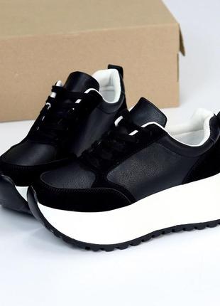 Модные кроссовки для женщин, девушек, эко кожа вставки замши, черные сникерсы, белая...