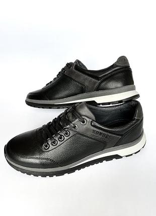 Чоловічі шкіряні кросівки осінь konors