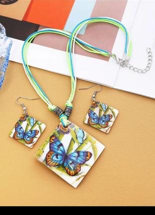 Геометрическое ожерелье и серьги с принтом бабочек на ракушке перламутрии