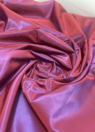 Готовая штора тафта фуксия хамелеон 2.9м